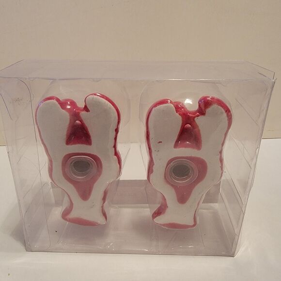 Destination Holiday Salt & Pepper Shaker Set Red Lobsters NIB - Picture 2 of 2